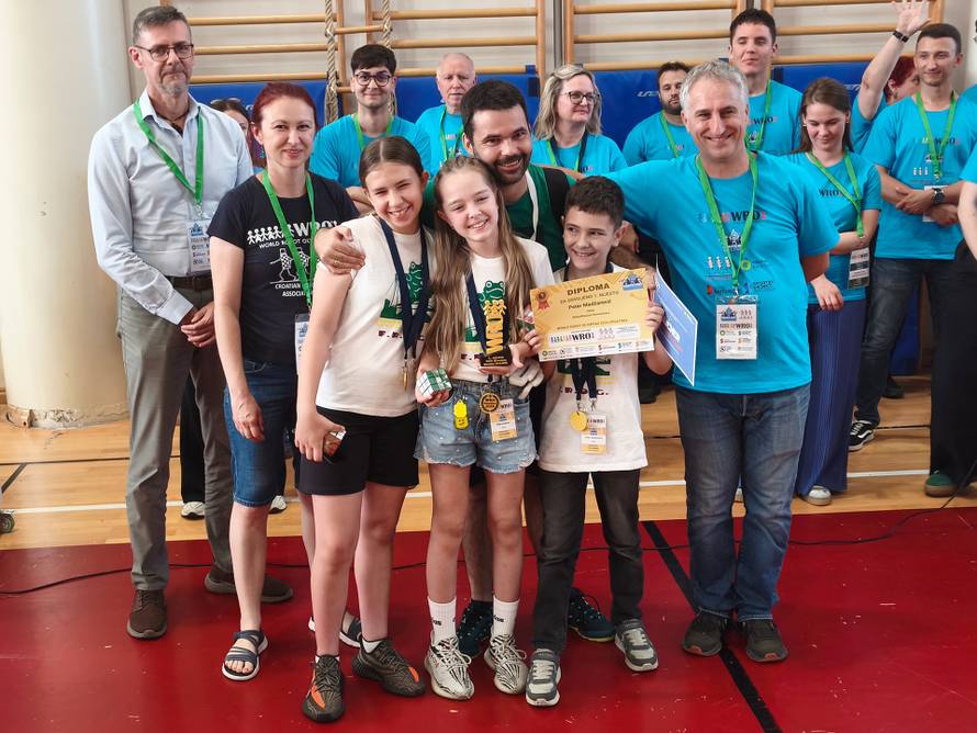 Osječki robotičari su među najboljima u Hrvatskoj: Deset nas ide na finale u Portoriko