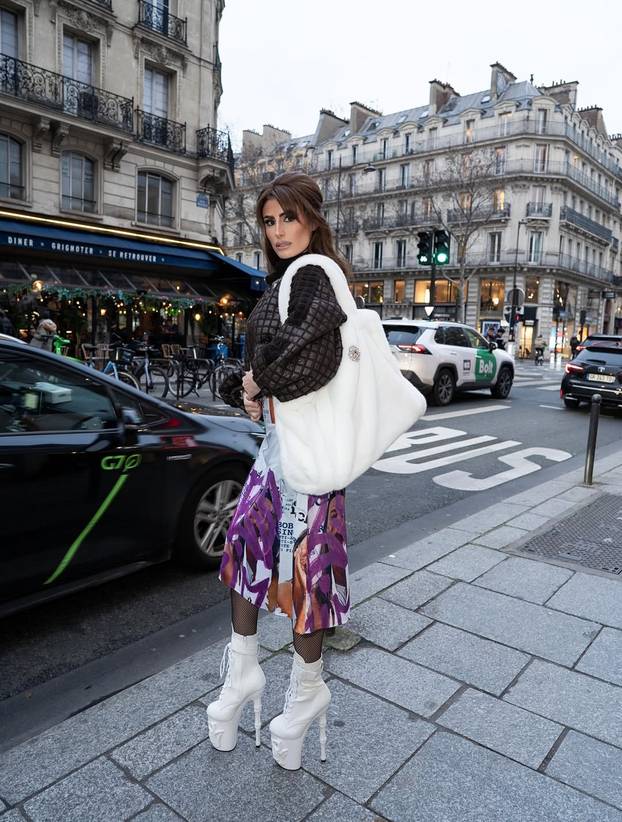 FOTO Didi J tvrdi da je svjetska zvijezda. Evo kako se mijenjala