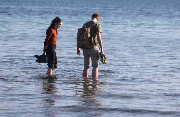 Split: Sunčan dan na Bačvicama 