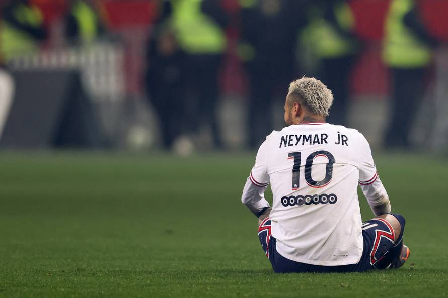 OGC Nice v Paris Saint Germain - Uber Eats Ligue 1 - Allianz Riviera Stadium