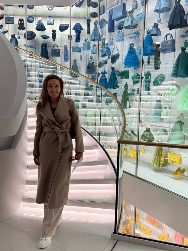 FOTO Gospođa Đoković radila je u kladionici, a predrasude su je mučile: 'Ne uklapam se u priču'