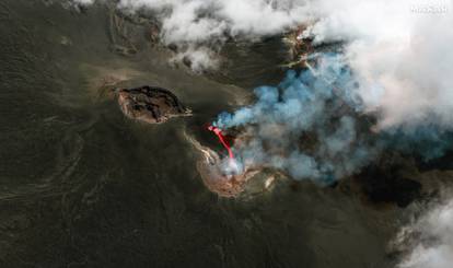 FOTO Spektakularni prizori iz Italije: Erupcija vulkana na Etni