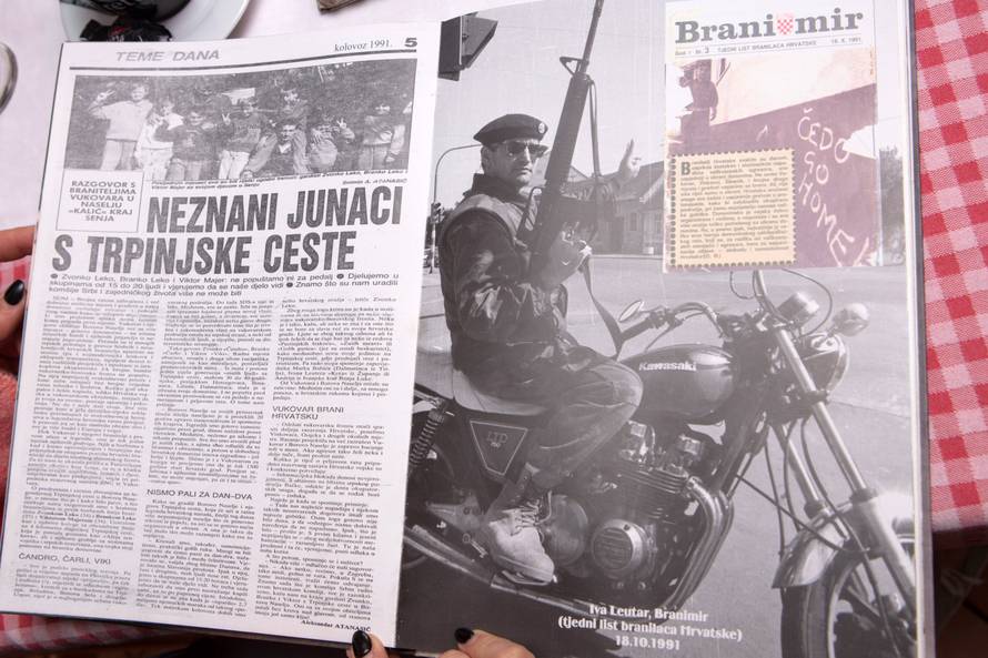 Suborcima obećao da će skupa napisati knjigu no ostao je sam