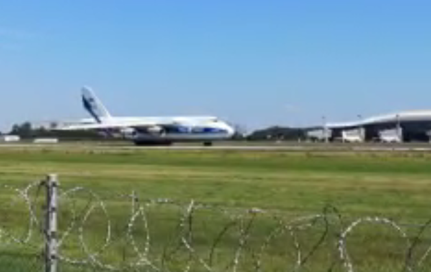 Video: U Zagreb je sletio avion s motorom iz ruske nuklearke