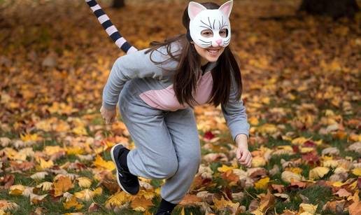 Stave masku i 'probude zvijer' u sebi: Novi životinjski trend u vježbanju je zapalio TikTok