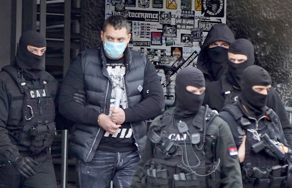 Veljina ekipa silovala mladića i doveli djevojke da gledaju: 'Plače, je**** ga kamiondžije'