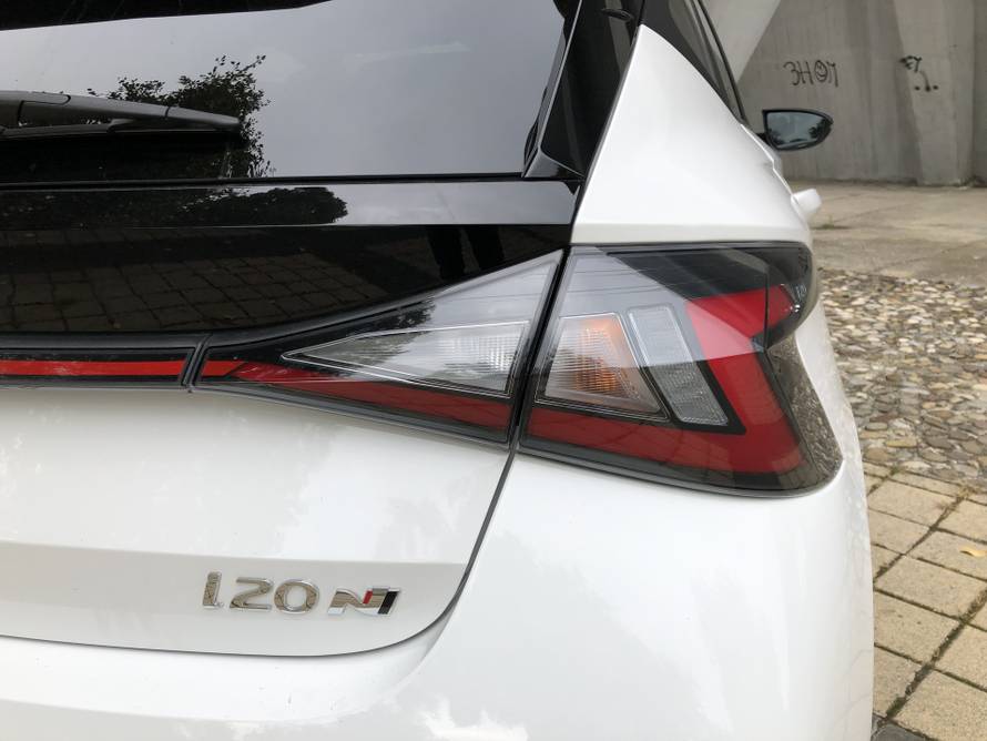 Test vatrenog Hyundaija i20: Otrov se čuva u malim bočicama