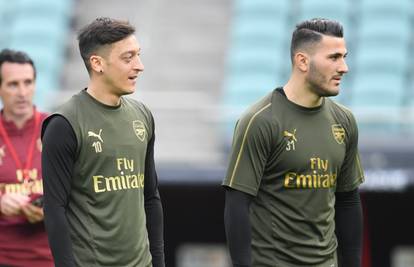 Emery: Kolašinac i Özil nisu bili mentalno spremni za igru