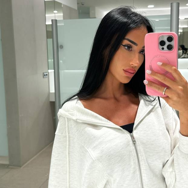 FOTO Žena zbog koje je nastala frka u PSG-u: 'Predsjedniku se svidjela više nego ja koji igram'