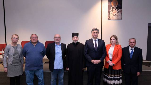 Plenković posjetio Srpsku pravoslavnu Opću gimnaziju u Zagrebu, stigla i Anja Šimpraga