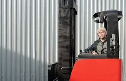 Upotreba RFID tehnologije u modernim distribucijskim centrima