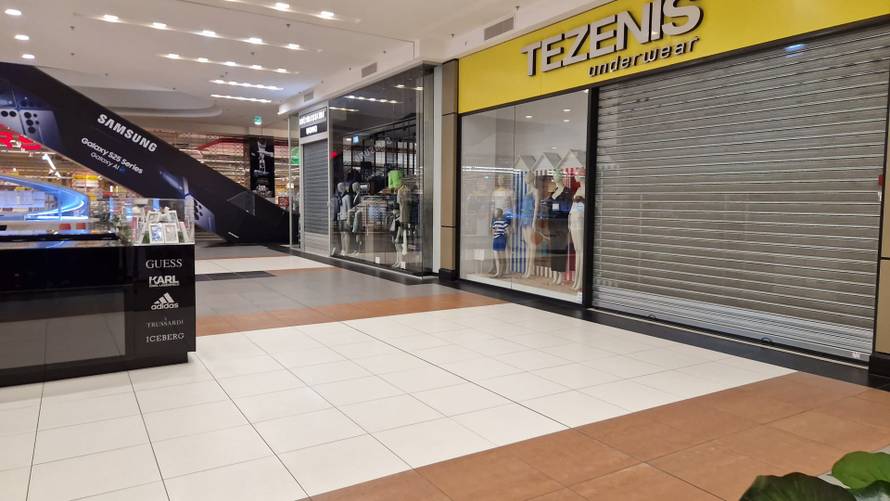 VIDEO Evakuirali šoping centar u Zagrebu zbog dojave o bombi. Policija potvrdila: 'Bila je lažna'