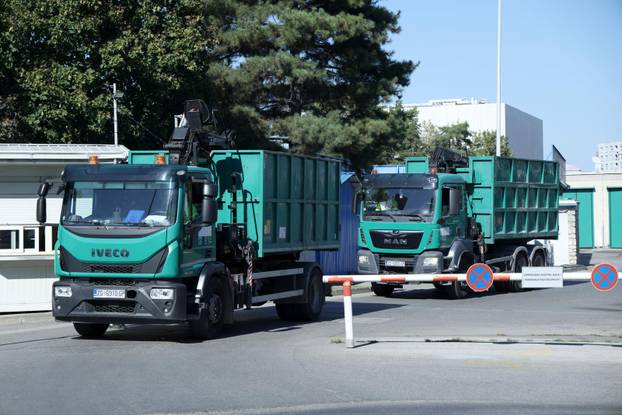 Zagreb: Kamioni &Ccaron;isto&cacute;e izlaze na teren
