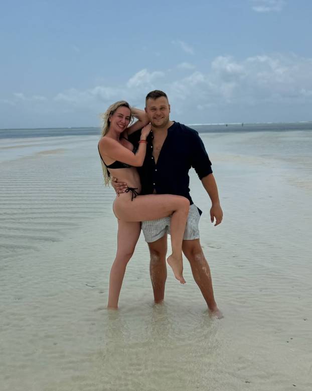 Sjećate se Renate iz 'Braka na prvu'? Objavila fotke s plaže i bez filtera, evo kako sad izgleda