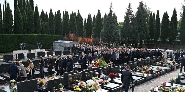 FOTO Armada je uz bakljadu ispratila dopredsjednika Rijeke Deana Šćulca na vječni počinak