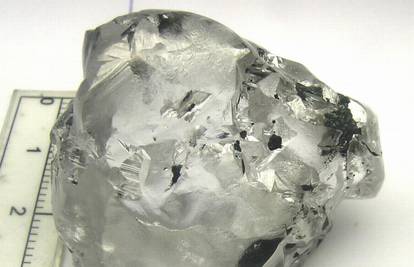 Našli 196-karatni dijamant u rudniku na jugu Afrike