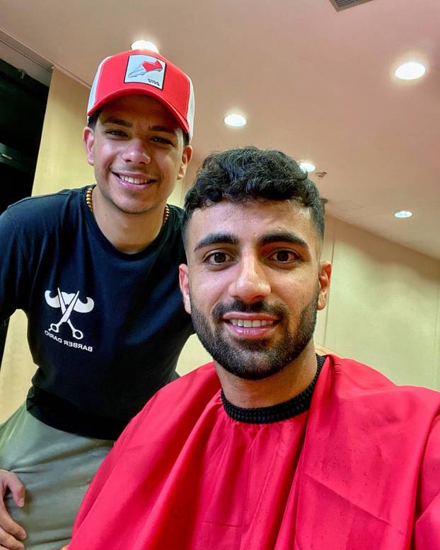 FOTO Tko je brijač 'vatrenih'? Uspio je nagovoriti Modrića na promjenu: 'Perišić? Boljelo me'