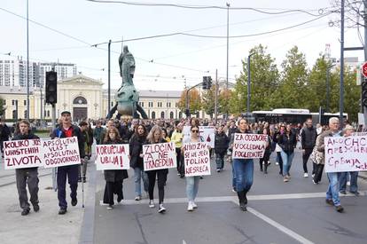 FOTO Bijes u Srbiji nakon strave u Novom Sadu: 'Mala su nam groblja za sve njihove greške'