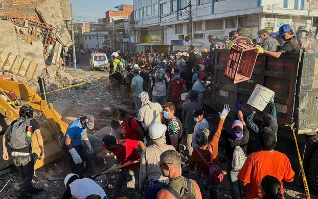 Aftermath of Colombia earthquake, in Cali
