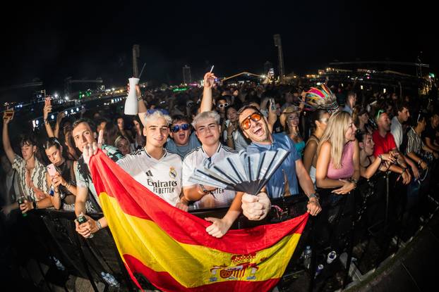 Split - Treca Vecer Ultra Festivala.  DJ-a Afrojack