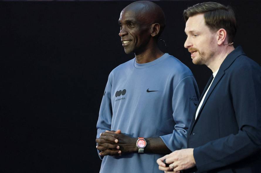 Huawei unveils their new products in a keynote in Madrid