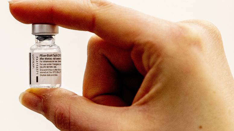 Google pokrenuo zakladu za borbu protiv dezinformiranja oko cjepiva protiv koronavirusa