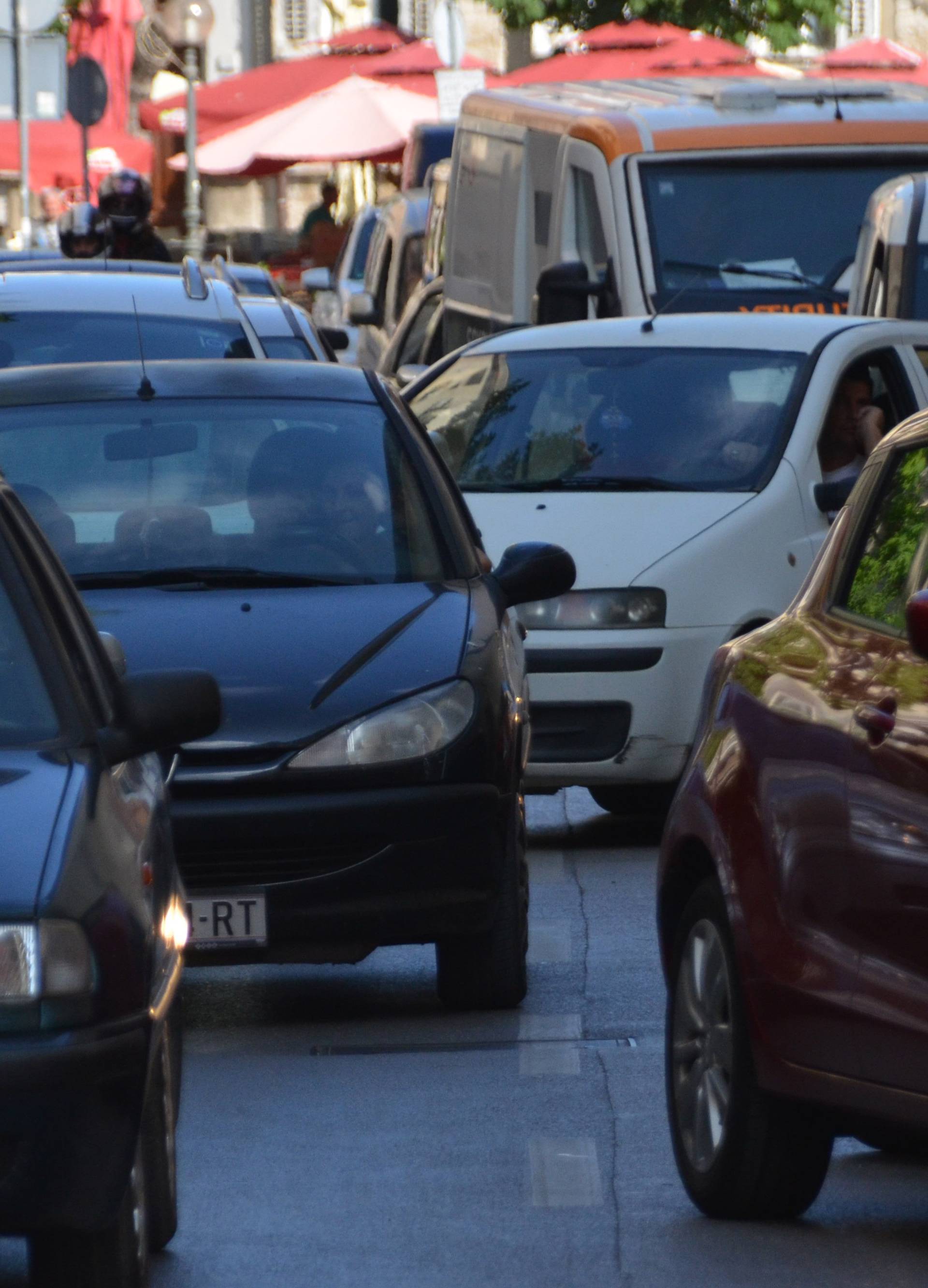 Za niže cijene goriva: Promet stao u Zagrebu, Osijeku, Rijeci