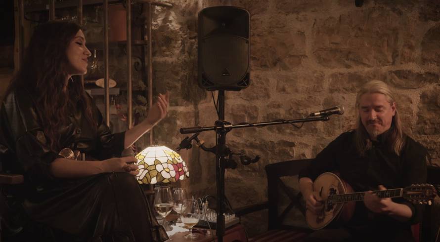 Vjeroučiteljica Iva ljubav našla u sevdahu i bluesu, a ubrzo će doktorirati bračnu terapiju