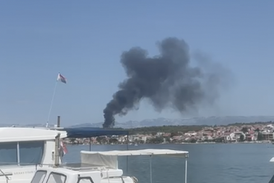 Po&zcaron;ar kod Zadra