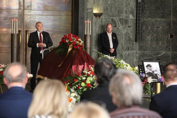 Zagreb: Posljednji ispraćaj redatelja Veljka Bulajića