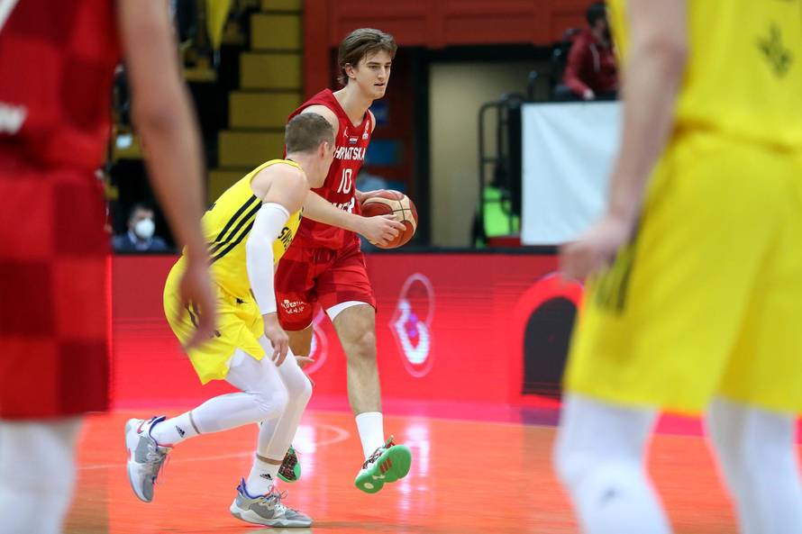 Zagreb: Kvalifikacijska utakmica Hrvatska - Švedska za košarkaško SP 2023. godine