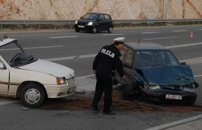 Poginuo dok se okretao preko dvostruke pune linije 