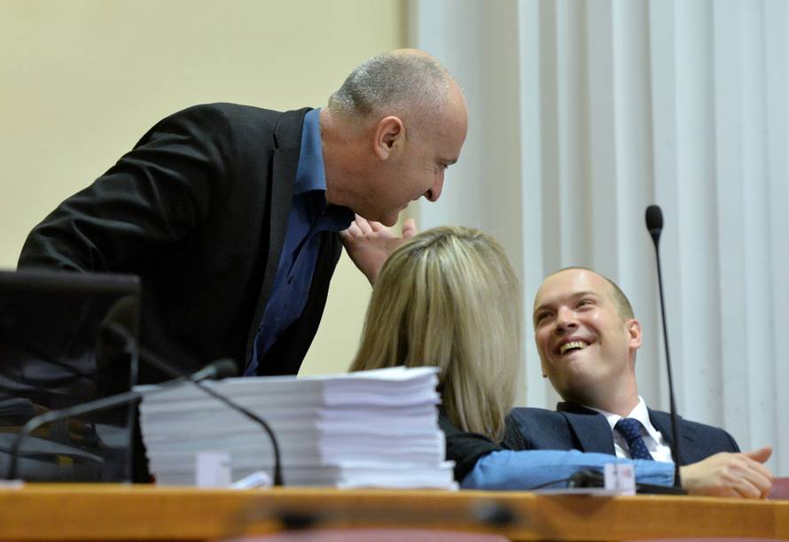 Tomislav Saucha se vratio u Sabor: "A od čega da živim?"