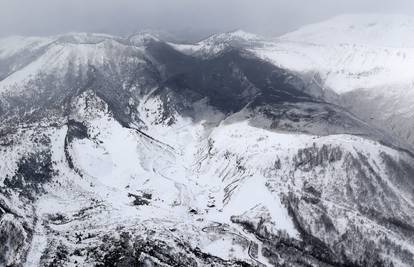 Lavina nakon erupcije vulkana zatrpala skijaše, poginuo vojnik