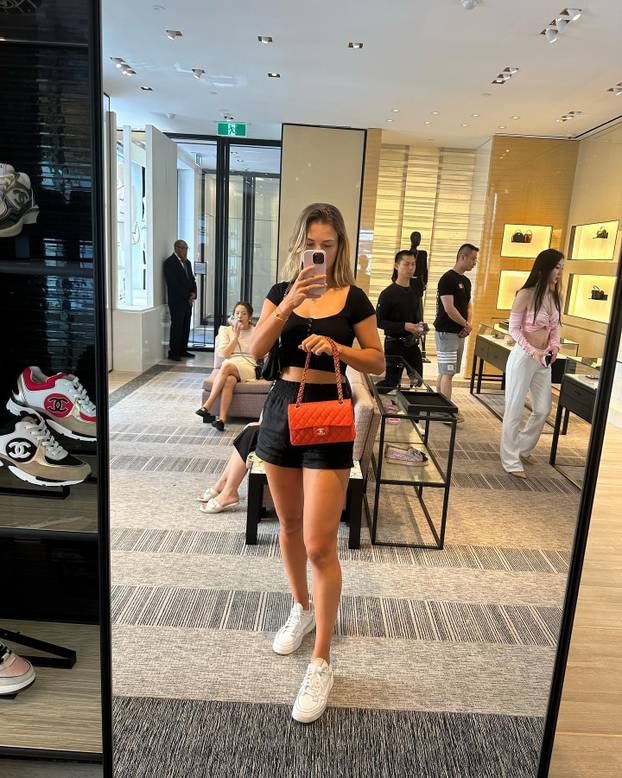 FOTO Teniska zvijezda uhodi poznatu Ruskinju! 'Stalno se javlja i zove me na spoj...'