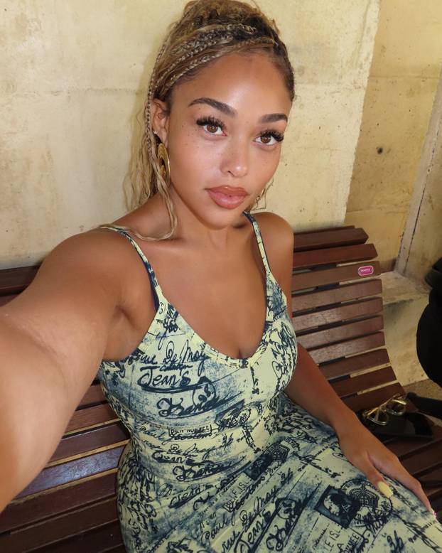 FOTO Djevojka NBA zvijezde na utakmici otkrila previše. Ili ne?