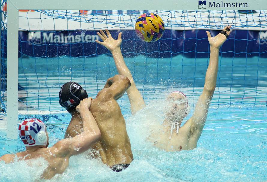 Hrvatski vaterpolisti u drugom susretu Svjetskog kupa svladali Francusku
