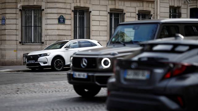 Parisians vote on a proposal to raise parking fees for SUVs in the French capital, in a bid by city hall to reduce emissions and increase pedestrian safety