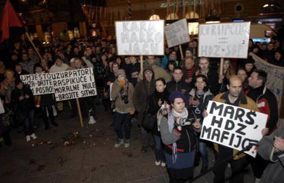 U Rijeci oko 300 prosvjednika tražilo ostavku 'Jacine Vlade'