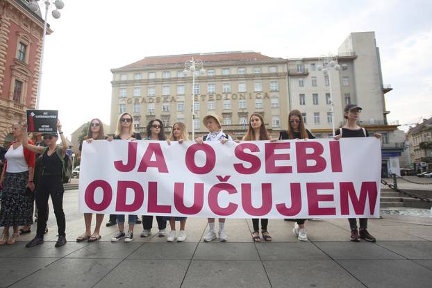 Zagreb: Piknik slobode održan je tijekom molitve muiškaraca