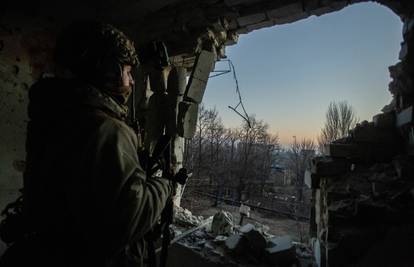 'Rusi napreduju na jugoistoku Ukrajine, pokušavaju odvući ukrajinske snage od Bahmuta'