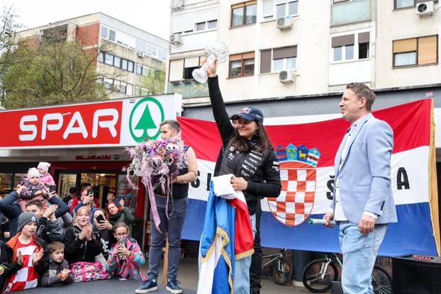 Zagreb: Doček najbolje svjetske slalomašice Zrinke Ljutić u njezinom kvartu Sloboštini