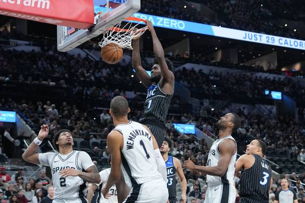 NBA: Orlando Magic at San Antonio Spurs