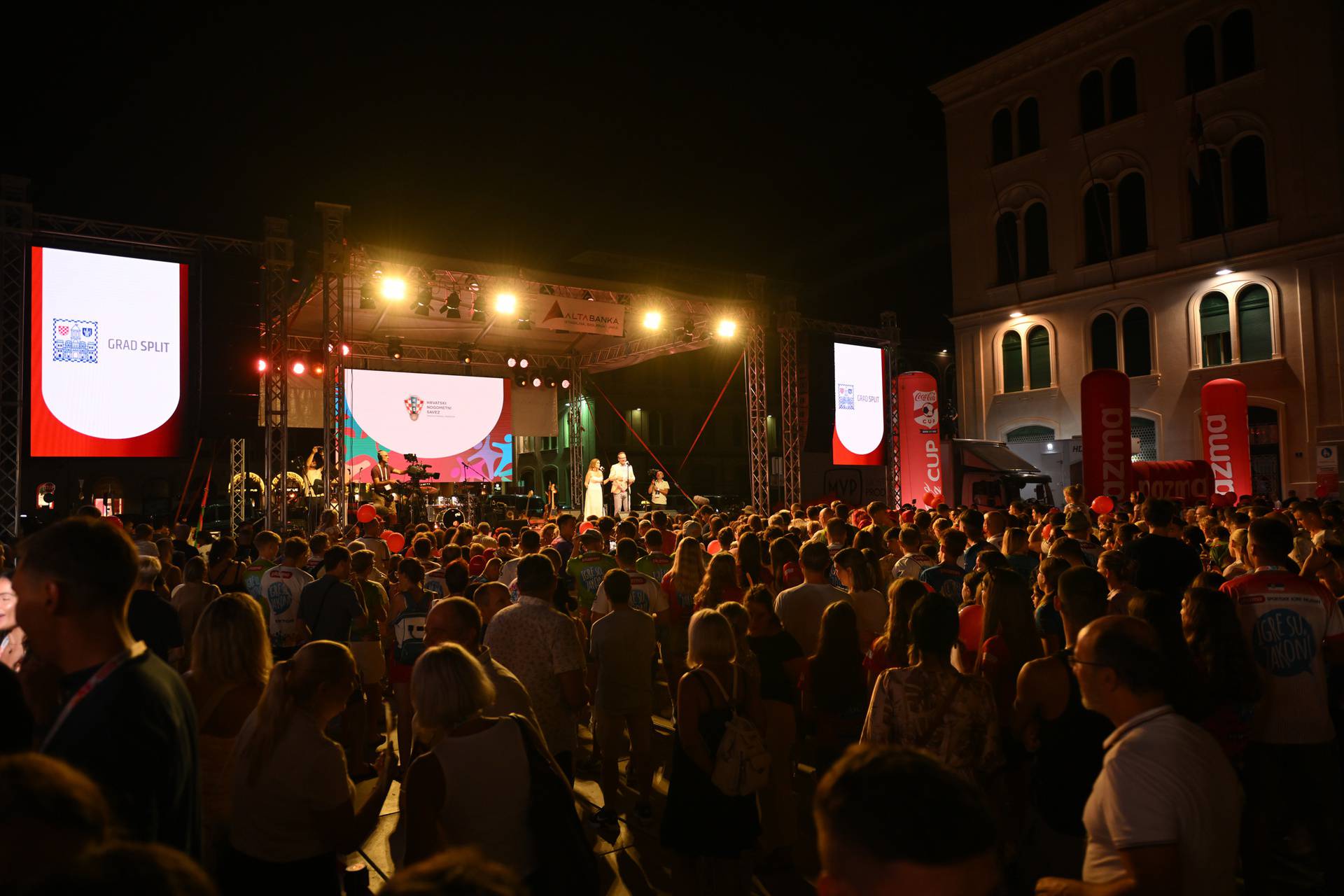 Asanović i Štimac dijelili su medalje na zatvaranju Igara