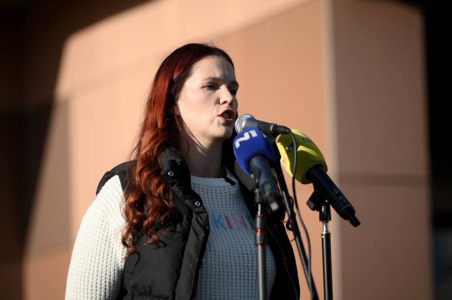 Zagreb: U Dubravi održan prosvjed protiv međuvršnjačkog nasilja