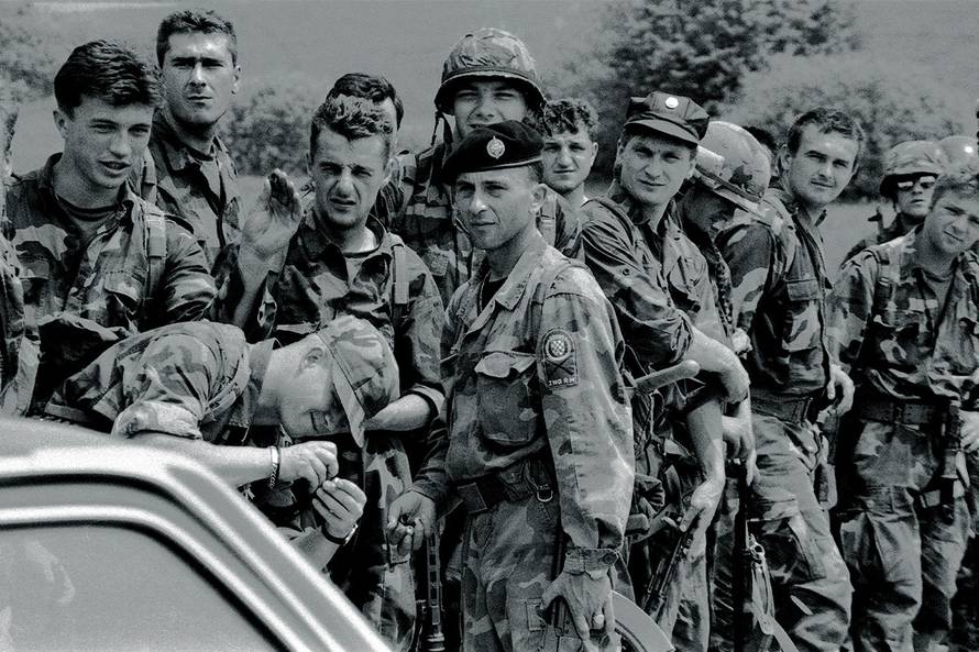 Priča vojnika i fotoreportera: 'Nemoj me pitat za film, pitaj za streljivo, to ću dati. Ovo ne...'