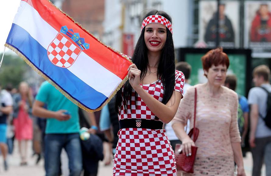 NiÅ¾nji Novgorod: NavijaÄi se "udomaÄili" i zagrijali atmosferu uoÄi utakmice