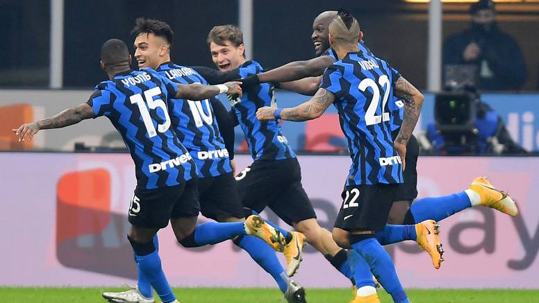 Inter prošao kroz Juve! Milanski klubovi jurišaju po 'scudetto'