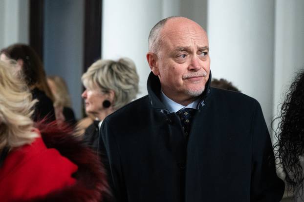 Zagreb: Dolazak poznatih na premijeru baleta Trnoružica