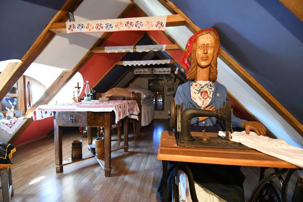 Podravske Sesvete: Umjetnička etno kuća Luka